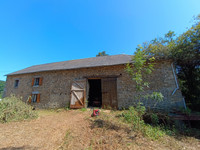 Maison à vendre à Auzances, Creuse - 82.500 € - photo 3