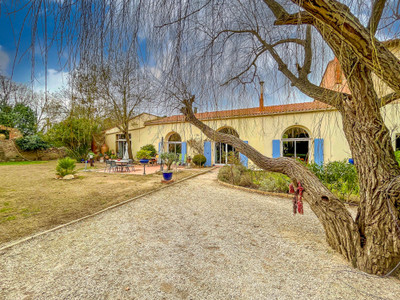 Maison à vendre à Castelnou, Pyrénées-Orientales, Languedoc-Roussillon, avec Leggett Immobilier