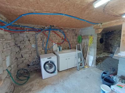 French property for sale in Auzances, Creuse - €139,900 - photo 14