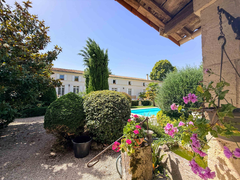 French property for sale in Saint-Hilaire-de-Villefranche, Charente-Maritime - €795,000 - photo 0