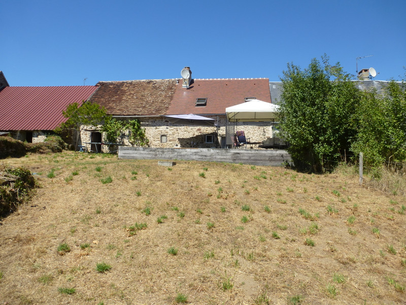 French property for sale in Saint-Georges-les-Landes, Haute-Vienne - &#8364;88,000 - photo 2