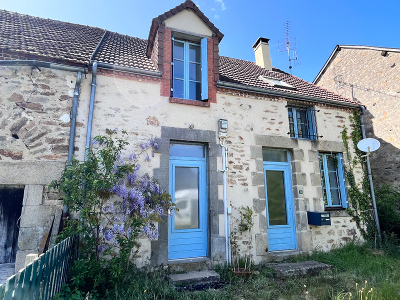 Propriété à vendre à Saint-Sébastien, Creuse - 99 000 €