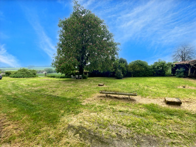 French property for sale in Léoville, Charente-Maritime - €110,000 - photo 2