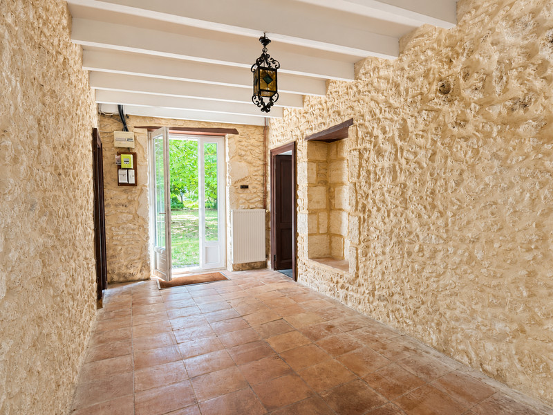 French property for sale in Générac, Gironde - €265,000 - photo 3
