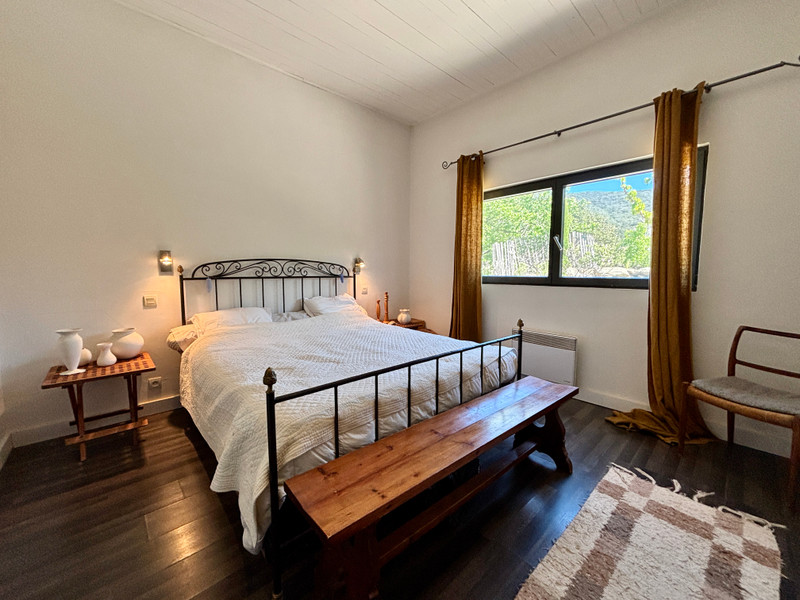 French property for sale in Vinça, Pyrénées-Orientales - €729,000 - photo 4