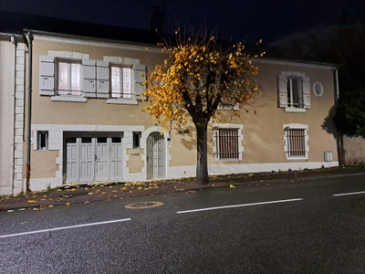 French property for sale in Bourbon-Lancy, Saône-et-Loire - €256,800 - photo 1