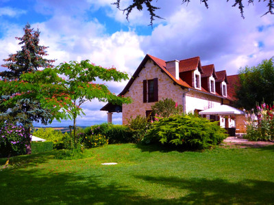 French property for sale in Verteillac, Dordogne - €568,999 - photo 1