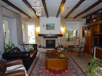 Maison à vendre à Gond-Pontouvre, Charente - 249 100 € - photo 2