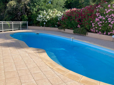 French property for sale in Fréjus, Var - €1,100,000 - photo 2