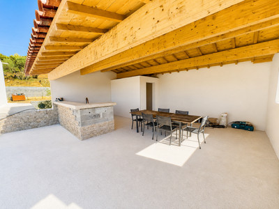 French property for sale in Neffiès, Hérault - €619,500 - photo 3