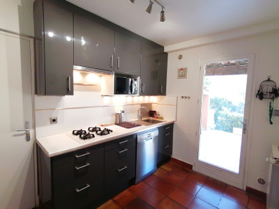 French property for sale in Carnoux-en-Provence, Bouches-du-Rhône - €765,000 - photo 4