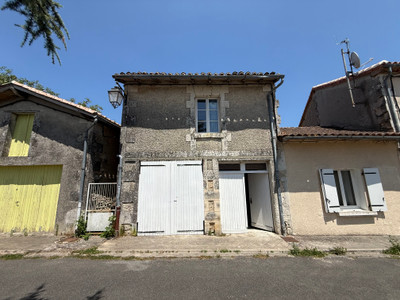 French property for sale in Salles-Lavalette, Charente - €139,949 - photo 7