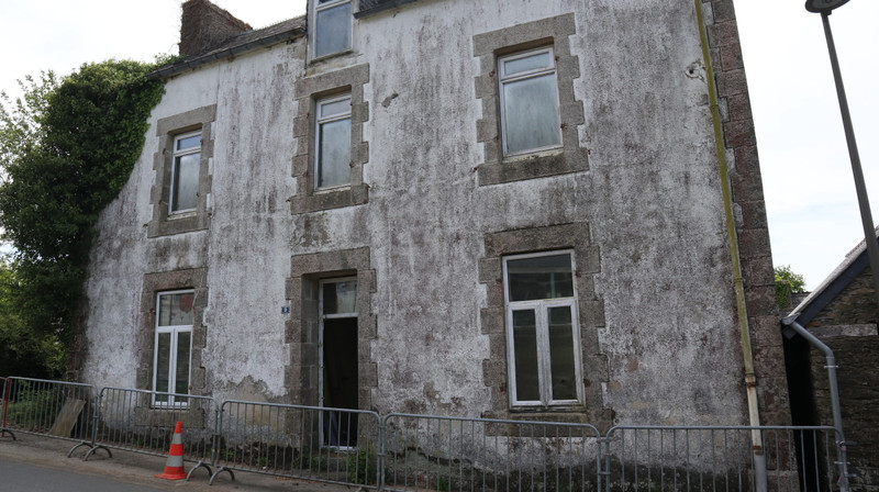 French property for sale in Caurel, Côtes-d'Armor - photo 2