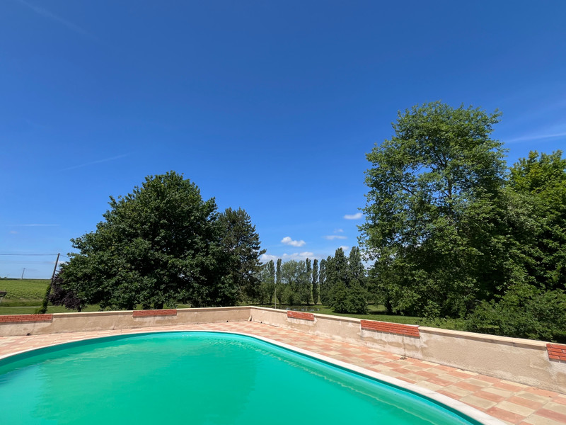 French property for sale in Les Lèves-et-Thoumeyragues, Gironde - €498,200 - photo 5