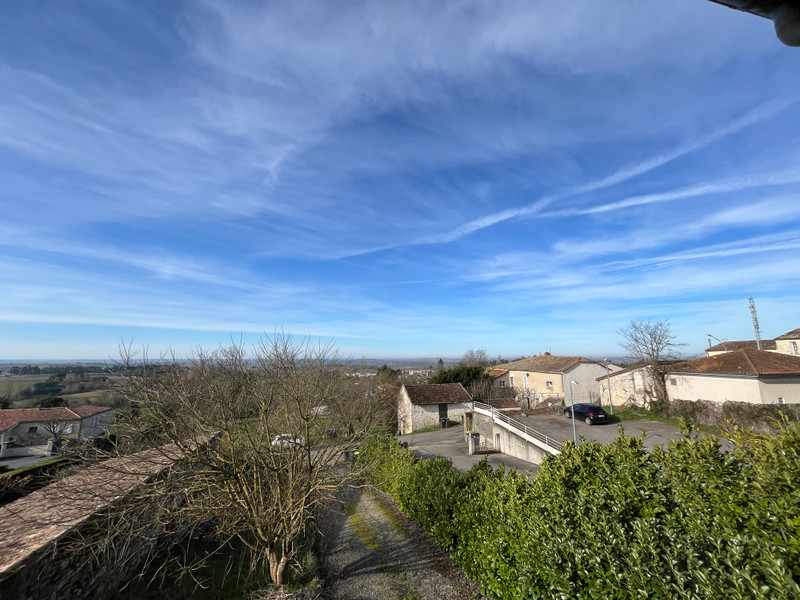 French property for sale in Laplume, Lot-et-Garonne - €255,000 - photo 1