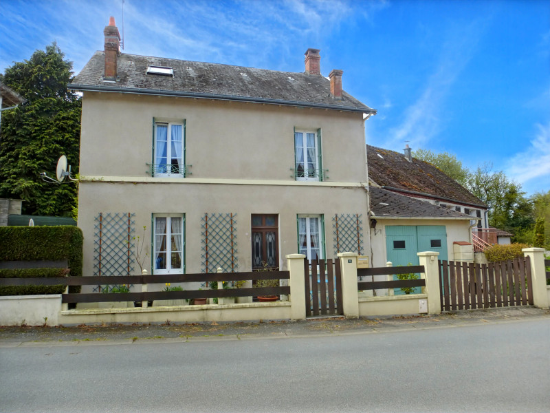 Propriété à vendre à Chéniers, Creuse - 98 000 €