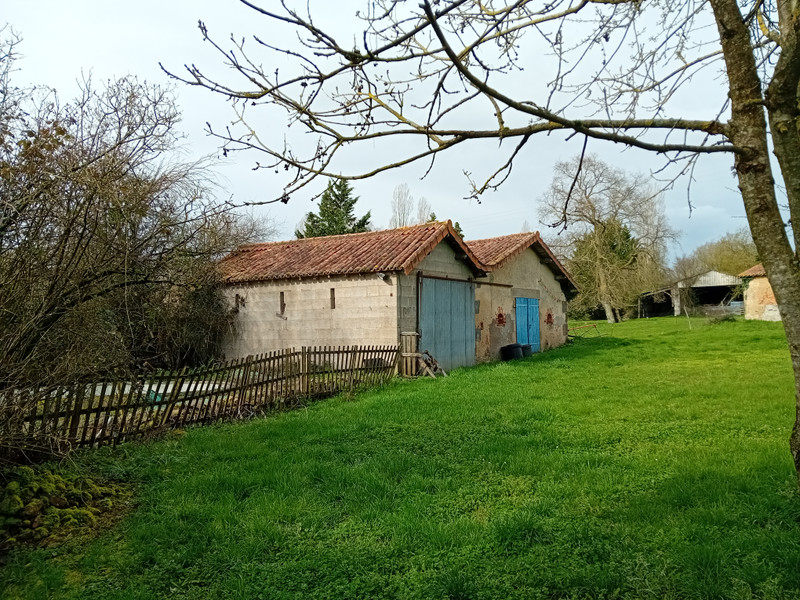 French property for sale in Saint Maurice Étusson, Deux-Sèvres - €163,043 - photo 9