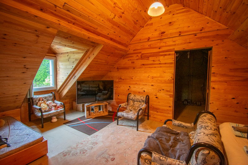 French property for sale in Bugeat, Corrèze - €214,000 - photo 6
