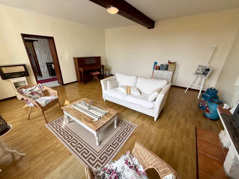 French property for sale in Berneuil, Charente - €470,640 - photo 5