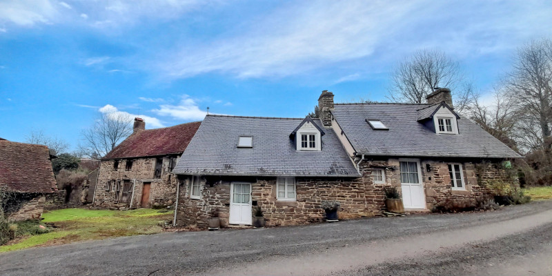 French property for sale in Champsecret, Orne - €72,000 - photo 1