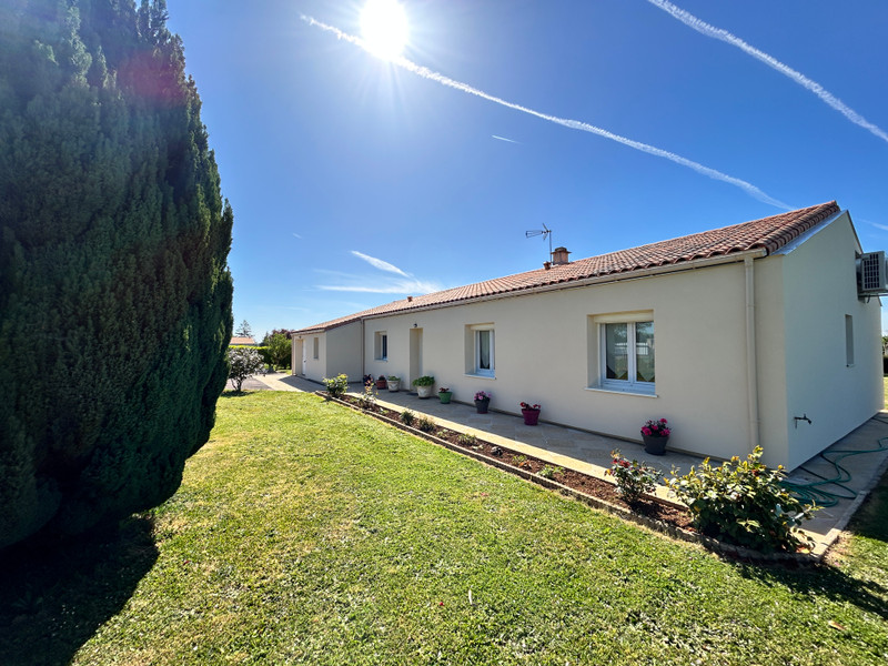 French property for sale in Saint-Romans-lès-Melle, Deux-Sèvres - €320,000 - photo 14
