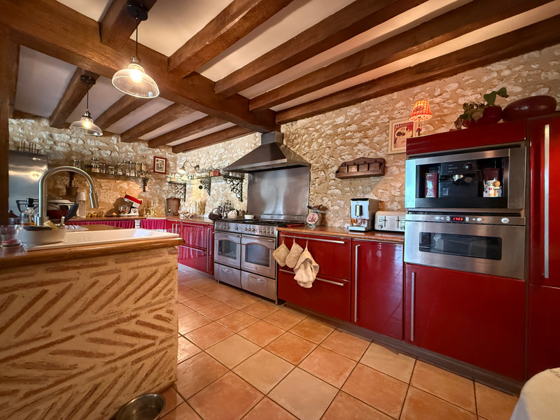 French property for sale in Plaisance, Dordogne - €742,000 - photo 2