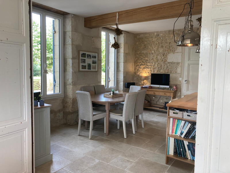 French property for sale in Le Fouilloux, Charente-Maritime - &#8364;689,000 - photo 5