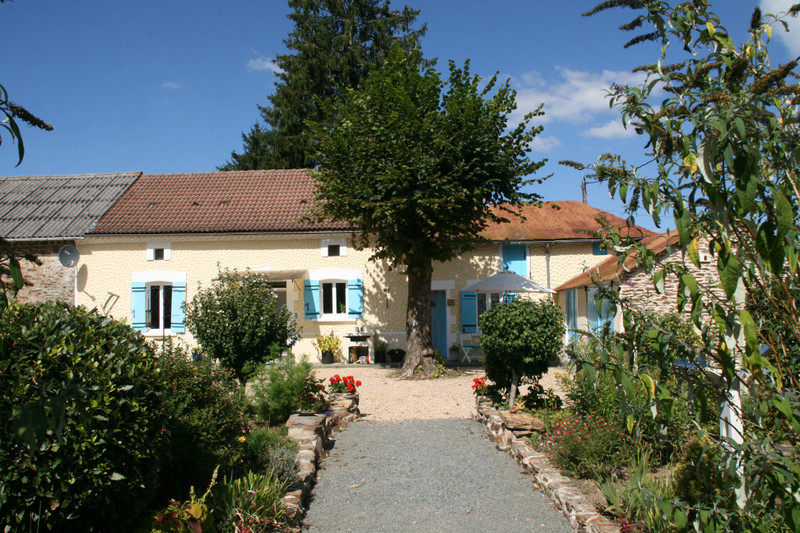 French property for sale in Chalais, Dordogne - €360,400 - photo 10