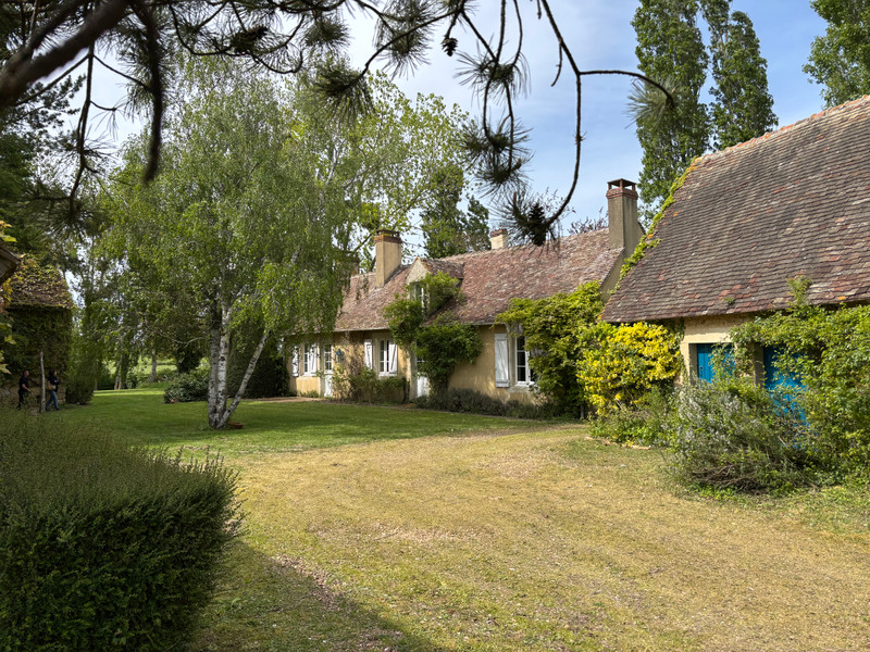 Propriété à vendre à Saint-Cosme-en-Vairais, Sarthe - 231 655 €
