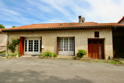 Maison à vendre à Saint-Sornin, Charente, Poitou-Charentes, avec Leggett Immobilier