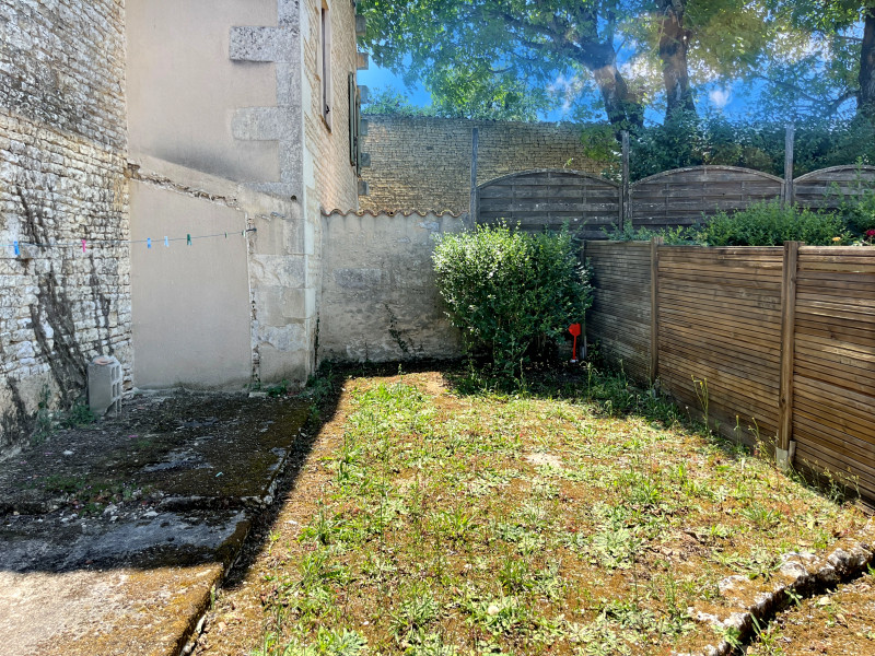 French property for sale in Courcôme, Charente - €88,000 - photo 9