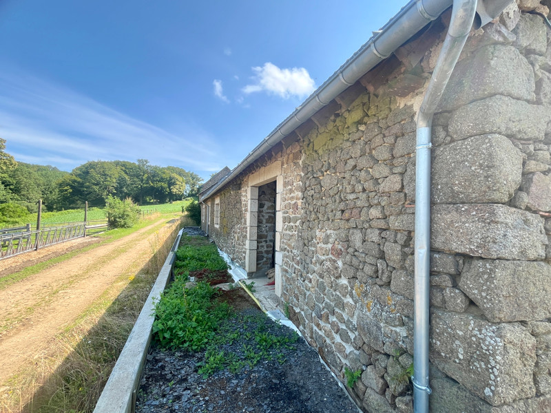 French property for sale in Champéon, Mayenne - €284,500 - photo 9