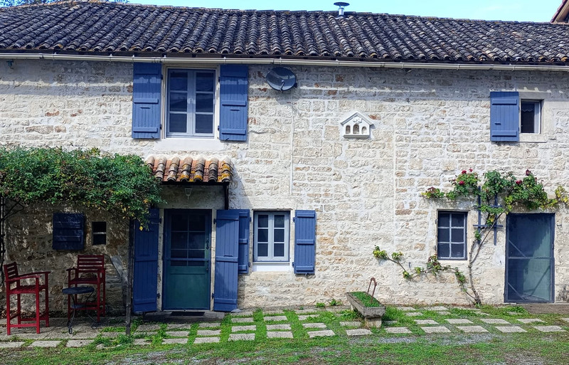 French property for sale in Melle, Deux-Sèvres - €239,800 - photo 4