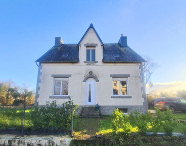 Maison à vendre à Trébrivan, Côtes-d'Armor, Bretagne, avec Leggett Immobilier