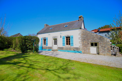 Maison à vendre à Brennilis, Finistère, Bretagne, avec Leggett Immobilier