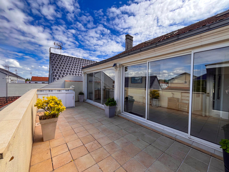 French property for sale in Châtelaillon-Plage, Charente-Maritime - €749,000 - photo 4