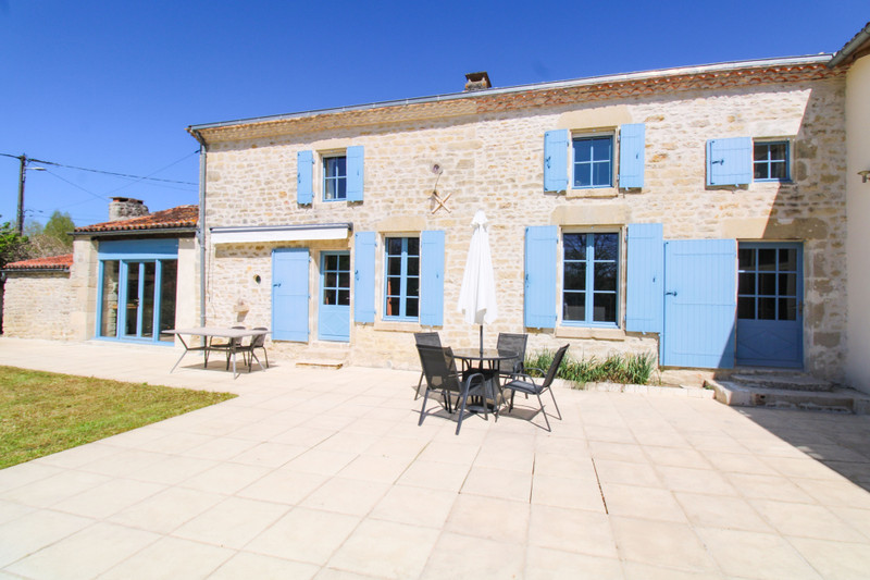 French property for sale in Nuaillé-sur-Boutonne, Charente-Maritime - €315,650 - photo 12
