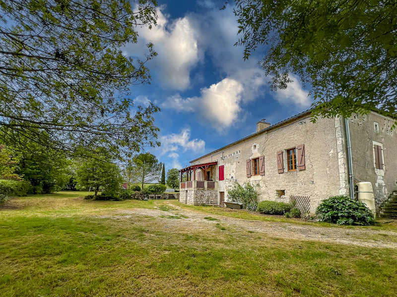 French property for sale in Montcuq-en-Quercy-Blanc, Lot - €275,525 - photo 5