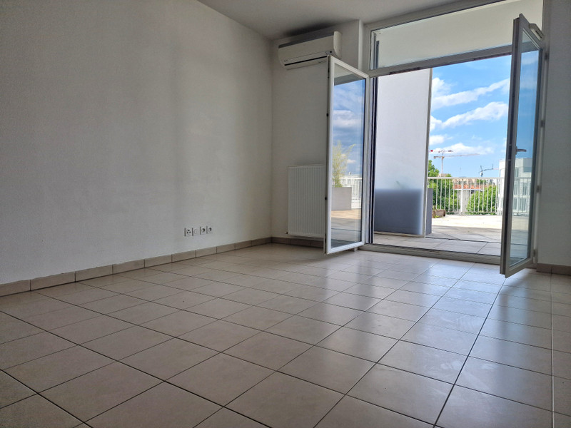 French property for sale in Bègles, Gironde - €239,500 - photo 3