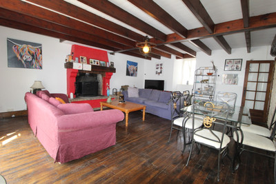 French property for sale in Esse, Charente - €150,000 - photo 1