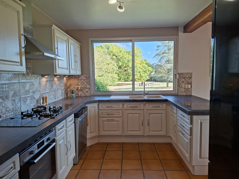 French property for sale in Sauzé-Vaussais, Deux-Sèvres - €317,000 - photo 7