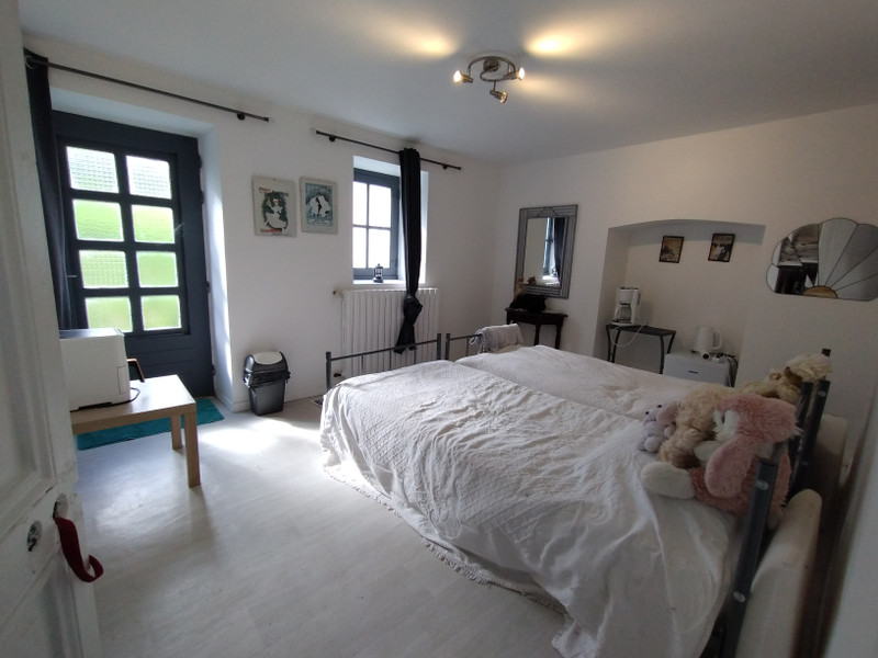 French property for sale in Jouhet, Vienne - €183,600 - photo 4