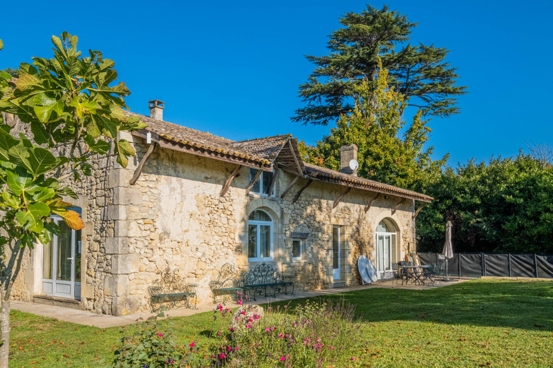 French property for sale in Saint-Émilion, Gironde - &#8364;2,390,000 - photo 4