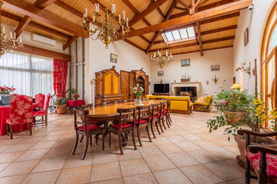 French property for sale in Saint-Germain-de-Lusignan, Charente-Maritime - €1,484,000 - photo 4