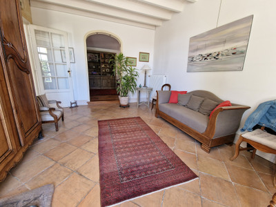 Beautifully restored 5 bedroom house with swimming pool and lovely views. On the outskirts of Coutras.