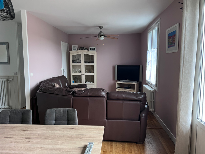 French property for sale in Civray, Vienne - €151,004 - photo 4