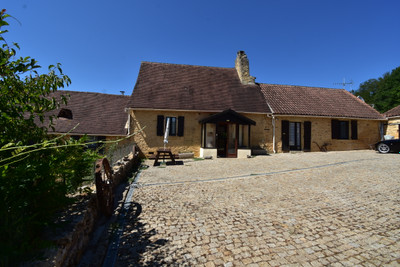 French property for sale in Saint-André-d'Allas, Dordogne - €681,580 - photo 1