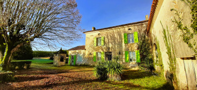 Maison à vendre à Cherval, Dordogne, Aquitaine, avec Leggett Immobilier