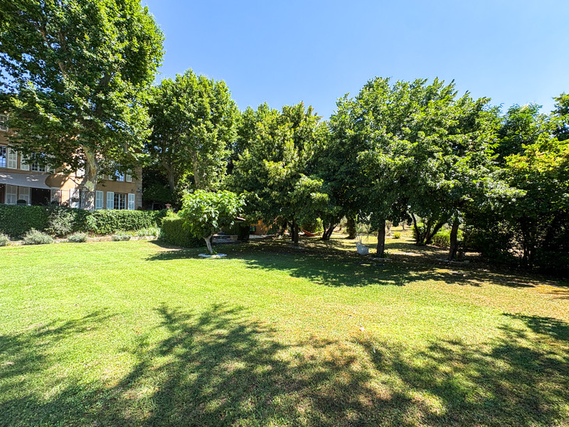 French property for sale in Aix-en-Provence, Bouches-du-Rhône - €1,196,000 - photo 9