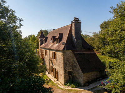 French property for sale in Montfaucon, Lot - €319,000 - photo 2